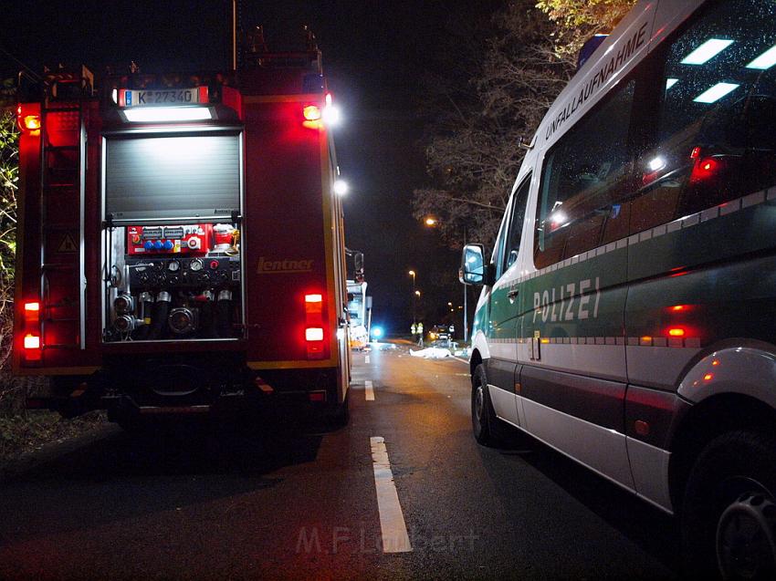 VU Roller KVB Bus Hoehenhauser Ring Koeln Muelheim P37.JPG